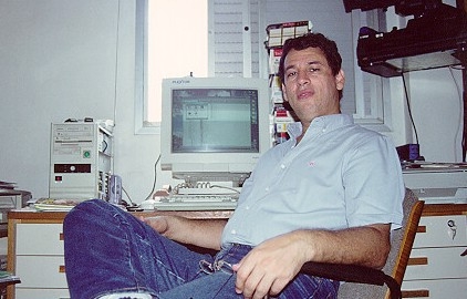 comp.jpg (89140 bytes)